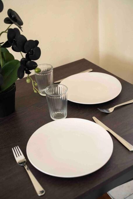 Prime Location! 1 Bedroom Apt In Tlv Beating Heart Tel Aviv Esterno foto